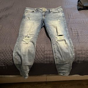 Torrid 16R distressed jeggings